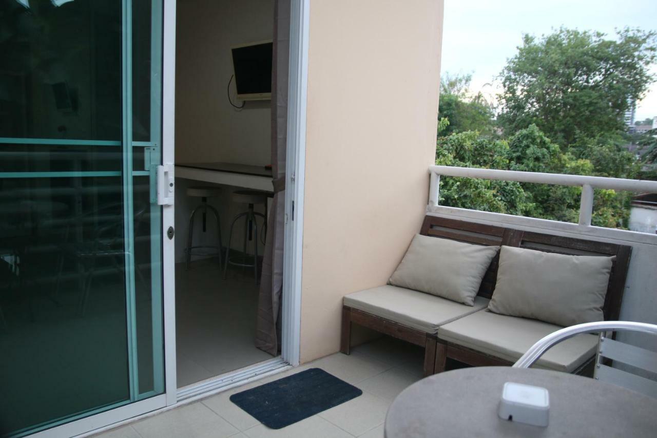 Gp Rooms Pool Guesthouse Pattaya Exterior photo