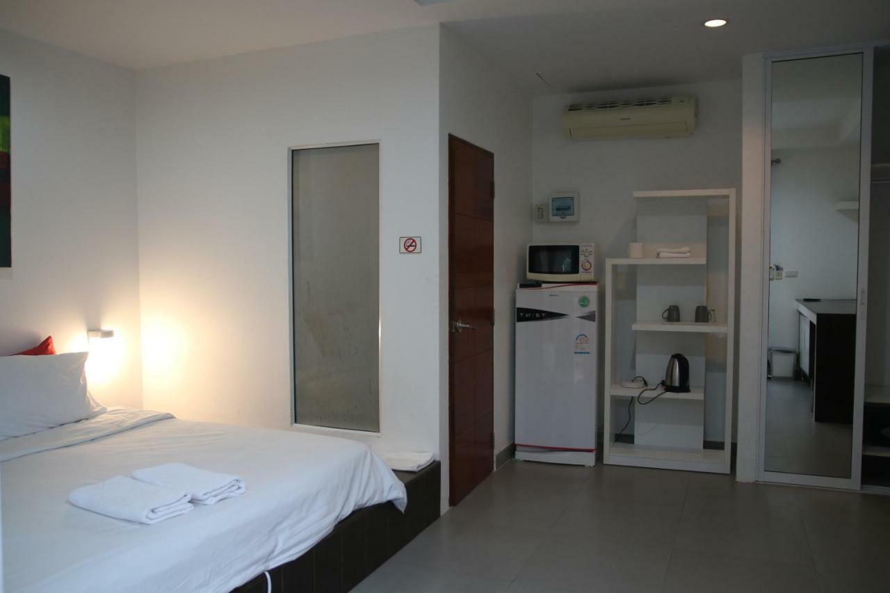 Gp Rooms Pool Guesthouse Pattaya Exterior photo