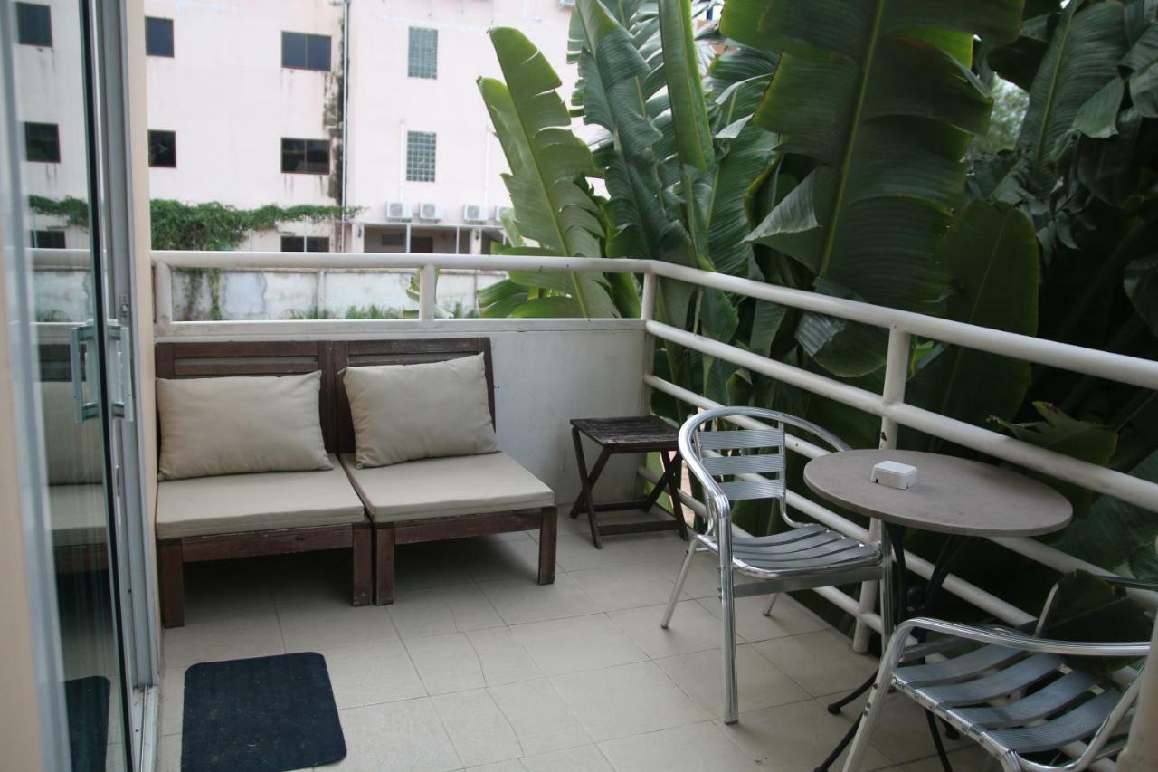 Gp Rooms Pool Guesthouse Pattaya Exterior photo