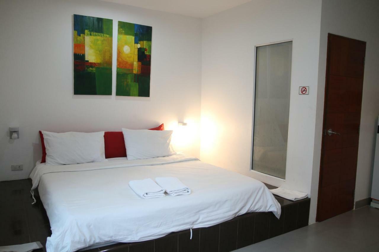 Gp Rooms Pool Guesthouse Pattaya Exterior photo